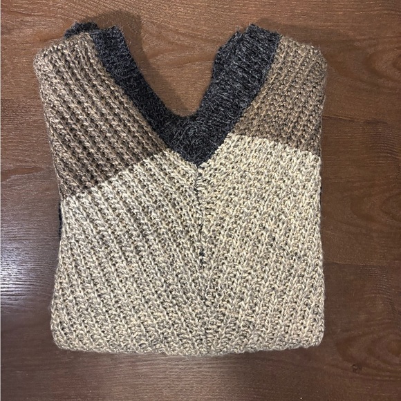 La Fee VERTE, Anthropology V Nect Sweater - Picture 11 of 11